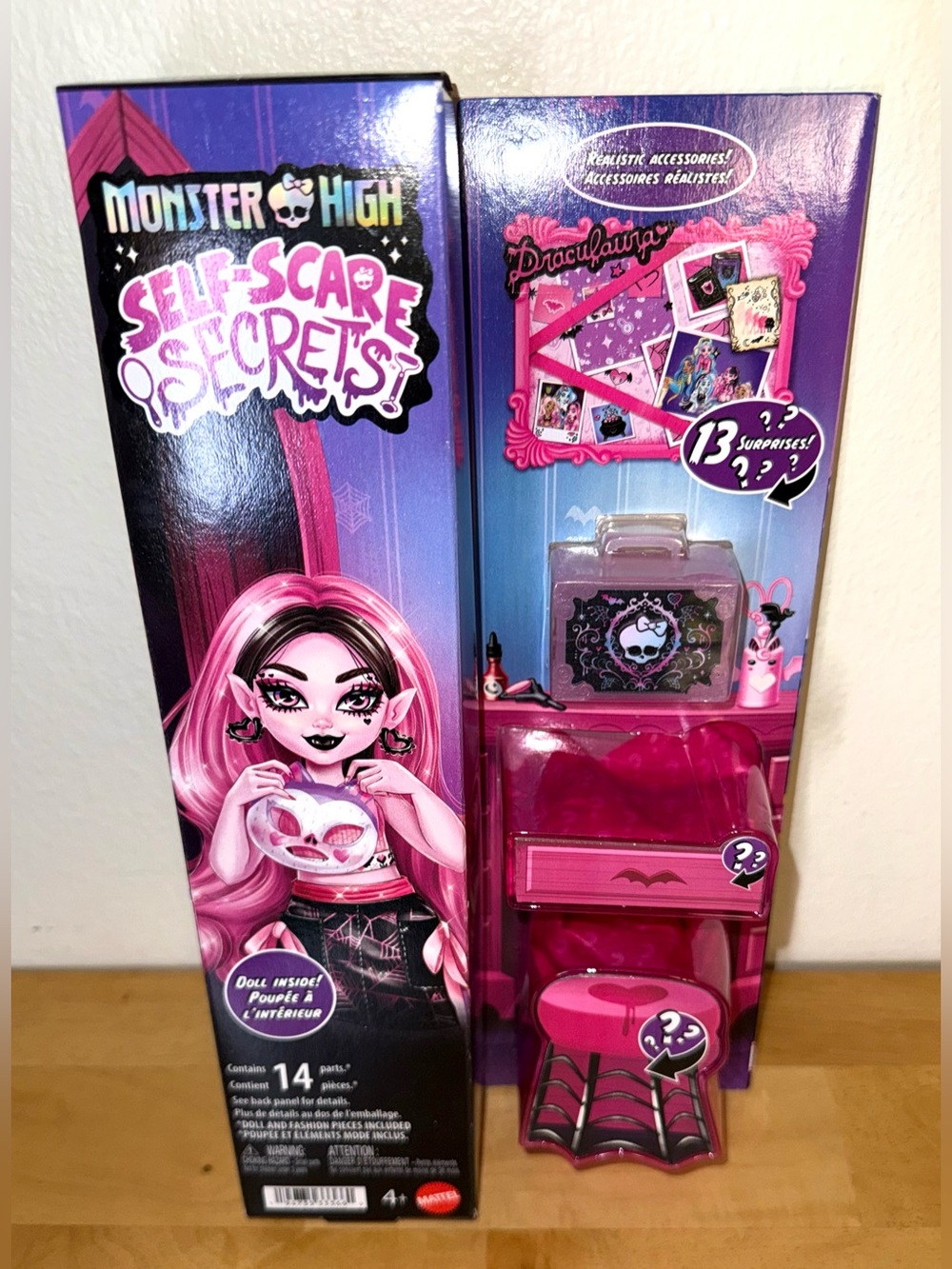 Monster High Self-Scare Secrets Draculaura Fashion Doll, Unopened, NIB